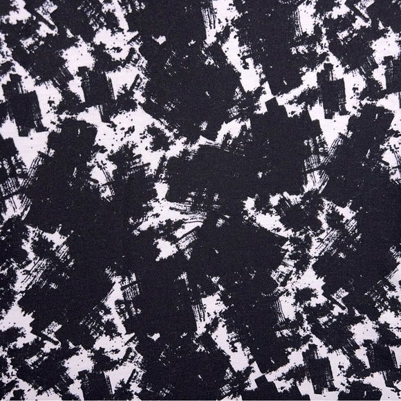 NEW XXXL LULAROE BLACK WHITE TANK TOP SLEEVELESS STRETCH ABSTRACT PRINT - Picture 10 of 14